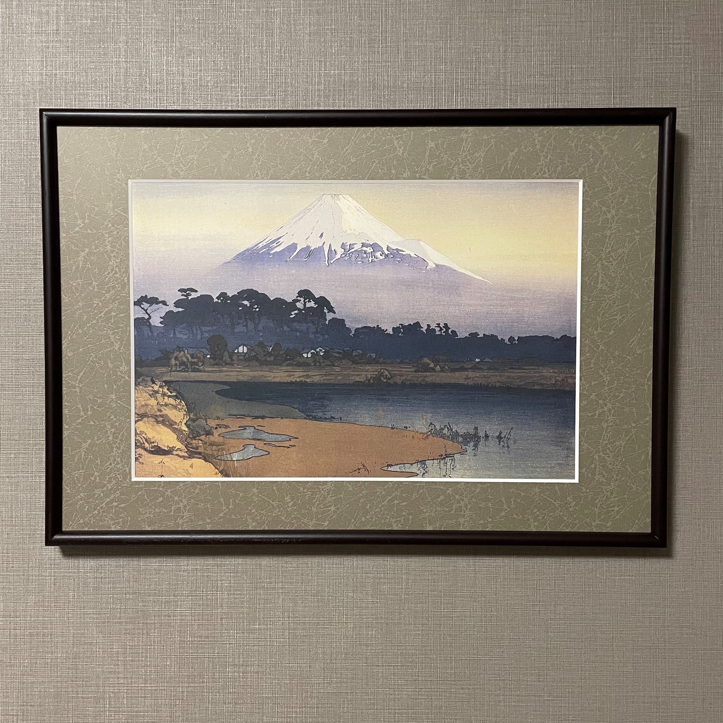 10 Views of Mt. Fuji, Sunrise  (Machine Print)